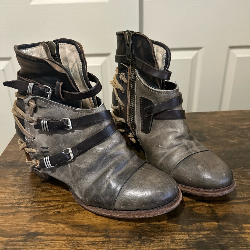 Freebird Crue Leather booties Grey Size 9 - Picture 2 of 10